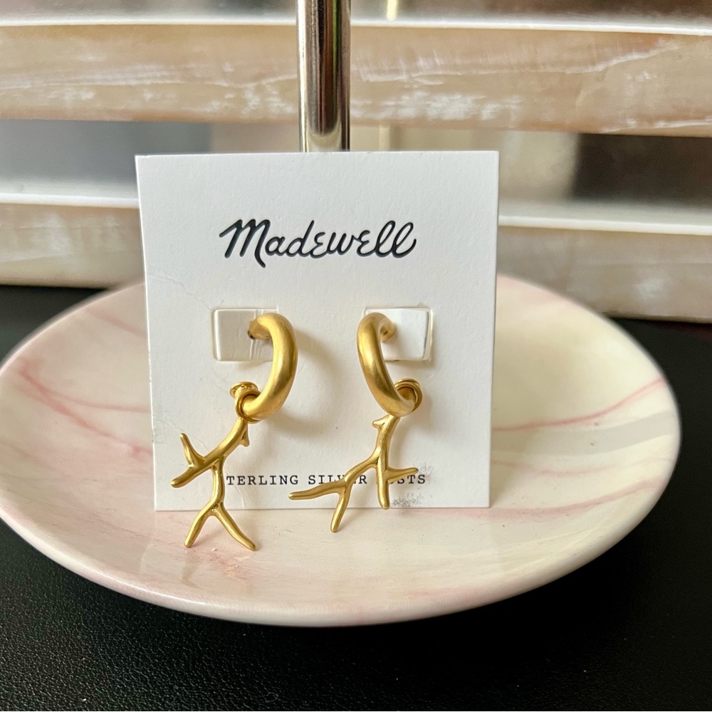 MADEWELL Chunky Coral Dangle Earrings